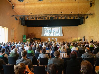 Jubiläumsveranstaltung: Viele folgten der Einladung von Uab Österreich und Kärnten um gemeinsam Geburtstag zu feiern  | © Nicolas Zangerle