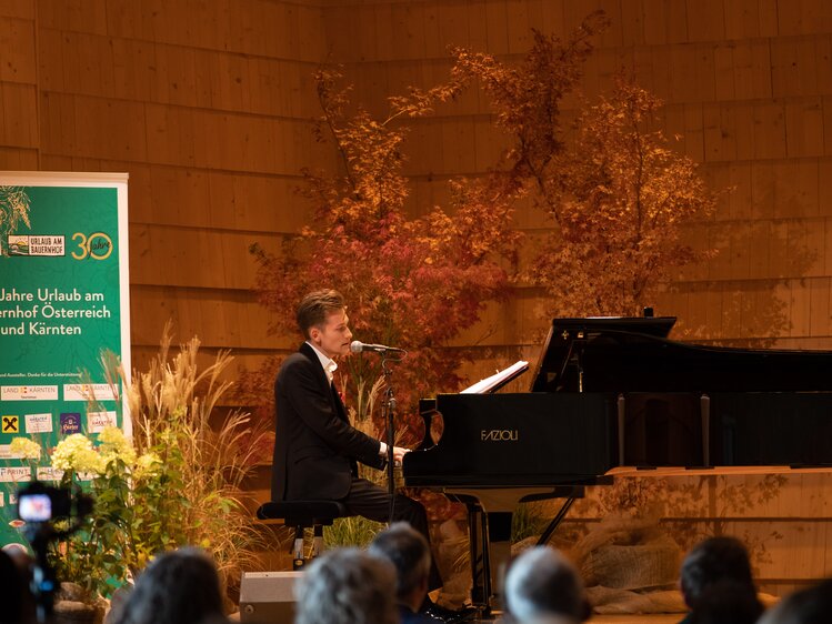 Simon Stadler am Klavier  | © Nicolas Zangerle