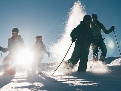 Familie hat Spaß im Schnee | © Urlaub am Bauernhof Kärnten/ Daniel Gollner