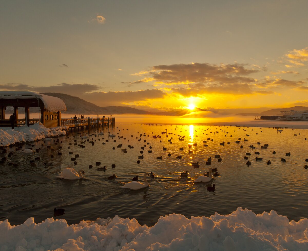 Wörthersee im Winter | © Franz Gerdl / Kärnten Werbung Wörthersee im Winter zum Sonnenuntergang | © Franz Gerdl / Kärnten Werbung
