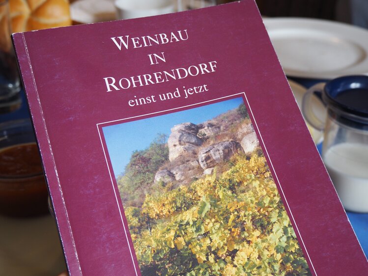 Buch über Weinbau | © Privat zu Gast in Niederösterreich / Elena Paschinger / www.creativelena.com 