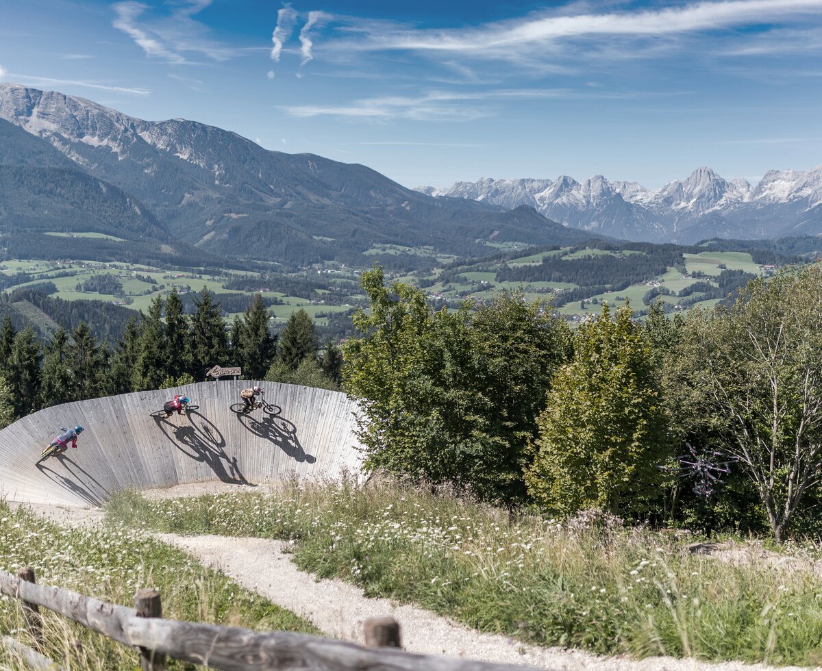 Bikepark Wurbauerkogel in Windischgarsten | © Oberösterreich Tourismus GmbH / Daniel Hinterramskogler Radfahrer im Bikepark Wurbauerkogel in Windischgarsten, Nationalparkregion Kalkalpen | © Oberösterreich Tourismus GmbH / Daniel Hinterramskogler