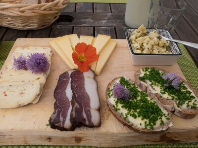 Brettljause beim Stockhambauern | © Urlaub am Bauernhof / Gerhard Liebenberger Brettljause mit Produkten vom Bauernhof Stockham | © Urlaub am Bauernhof / Gerhard Liebenberger