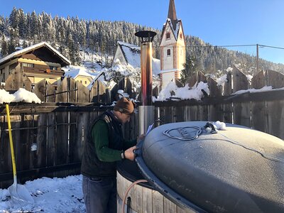 Hot Tube am Familienbauernhof Mesner im Lesachtal | © Urlaub am Bauernhof / Antje Zimmermann Hot Tube am Familienbauernhof Mesner im Lesachtal | © Urlaub am Bauernhof / Antje Zimmermann
