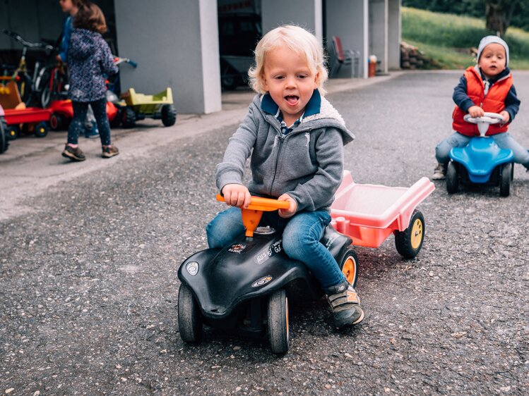 Wettrennen am Maurachhof in St. Johann. | © Urlaub am Bauernhof/ Wie wir leben