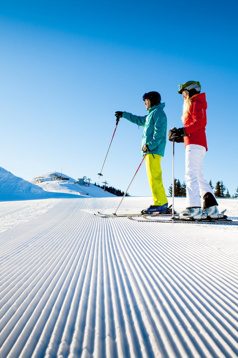 Paar Skifahren, Ladies Ski Week, Großarltal, Salzburger Land | © TVB Großarltal - www.grossarltal.info