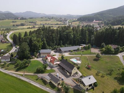 Luftaufnahme Bauernhof Kogler, Forstbauer, Steiermark | © Urlaub am Bauernhof Steiermark / Daniel Gollner Luftaufnahme Bauernhof Kogler, Forstbauer, Steiermark | © Urlaub am Bauernhof Steiermark / Daniel Gollner