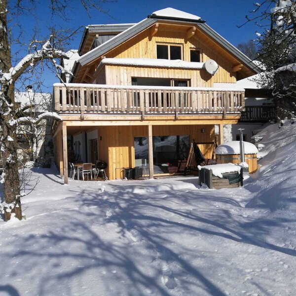Attersee-Chalet im Winter