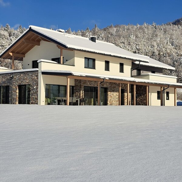 House view in winter