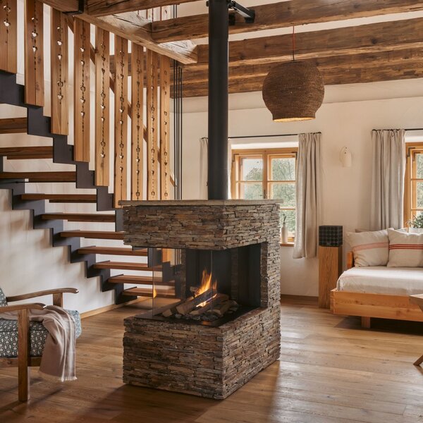 Franzl living room with fireplace