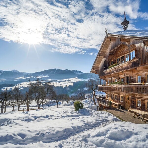 Außenansicht vom Drittlhof im Winter